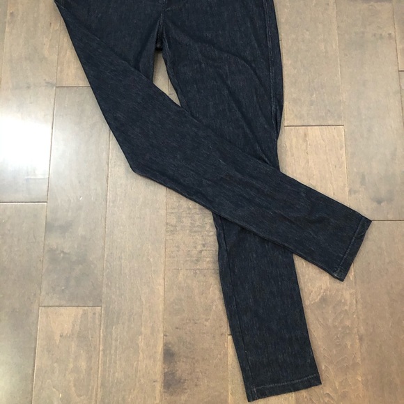 NWOT Stretchy Jeggings - Picture 2 of 4